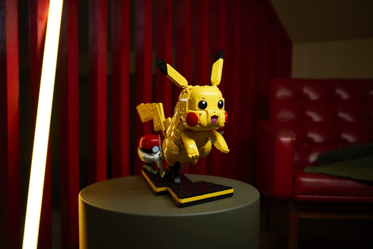 LEGO Pokemon 72152 Pikachu and Poke Ball 20 1200x800
