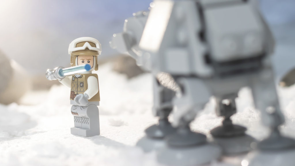 LEGO Star Wars 75298 AT AT vs Tauntaun 11