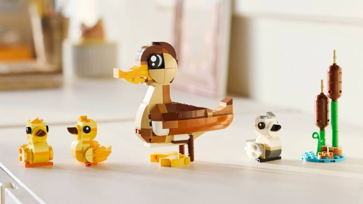 LEGO Duck Family gift-with-purchase available now