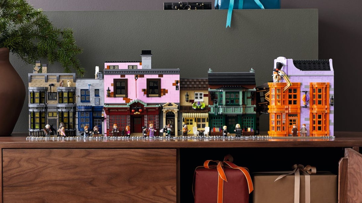 LEGO slashes prices on retiring Harry Potter sets for Back to Hogwarts event