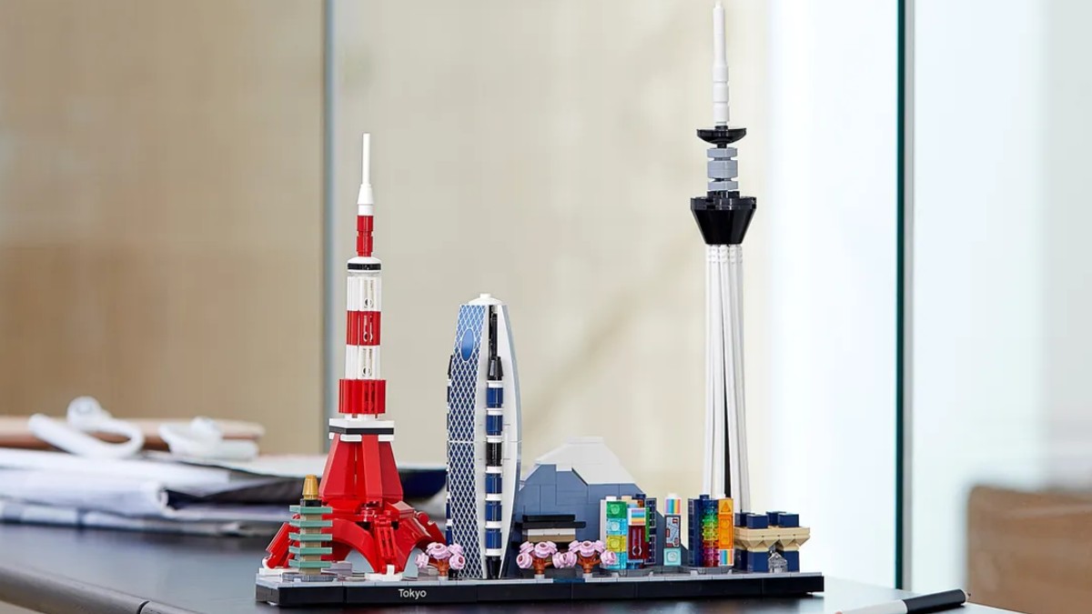 New LEGO Disney, postcard and more sets spotted on LEGO.com