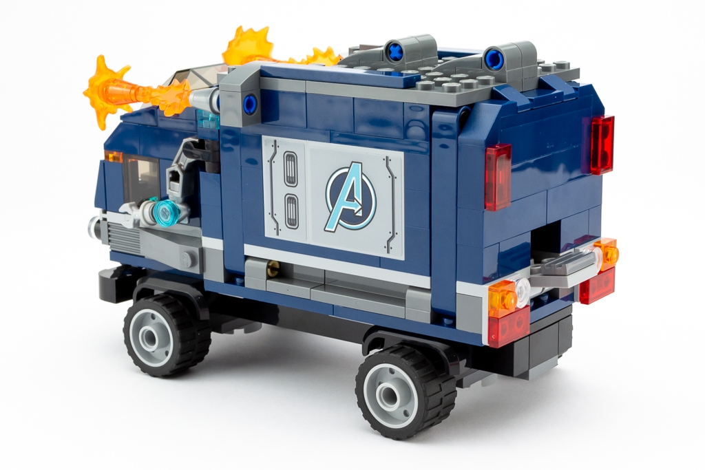 LEGO Review Avengers Truck Take down 15