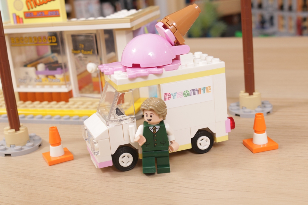 LEGO Ideas 21339 BTS Dynamite Bangtan Boys Jin Suga j hope RM Jimin V Jung Kook review 41 1024x683
